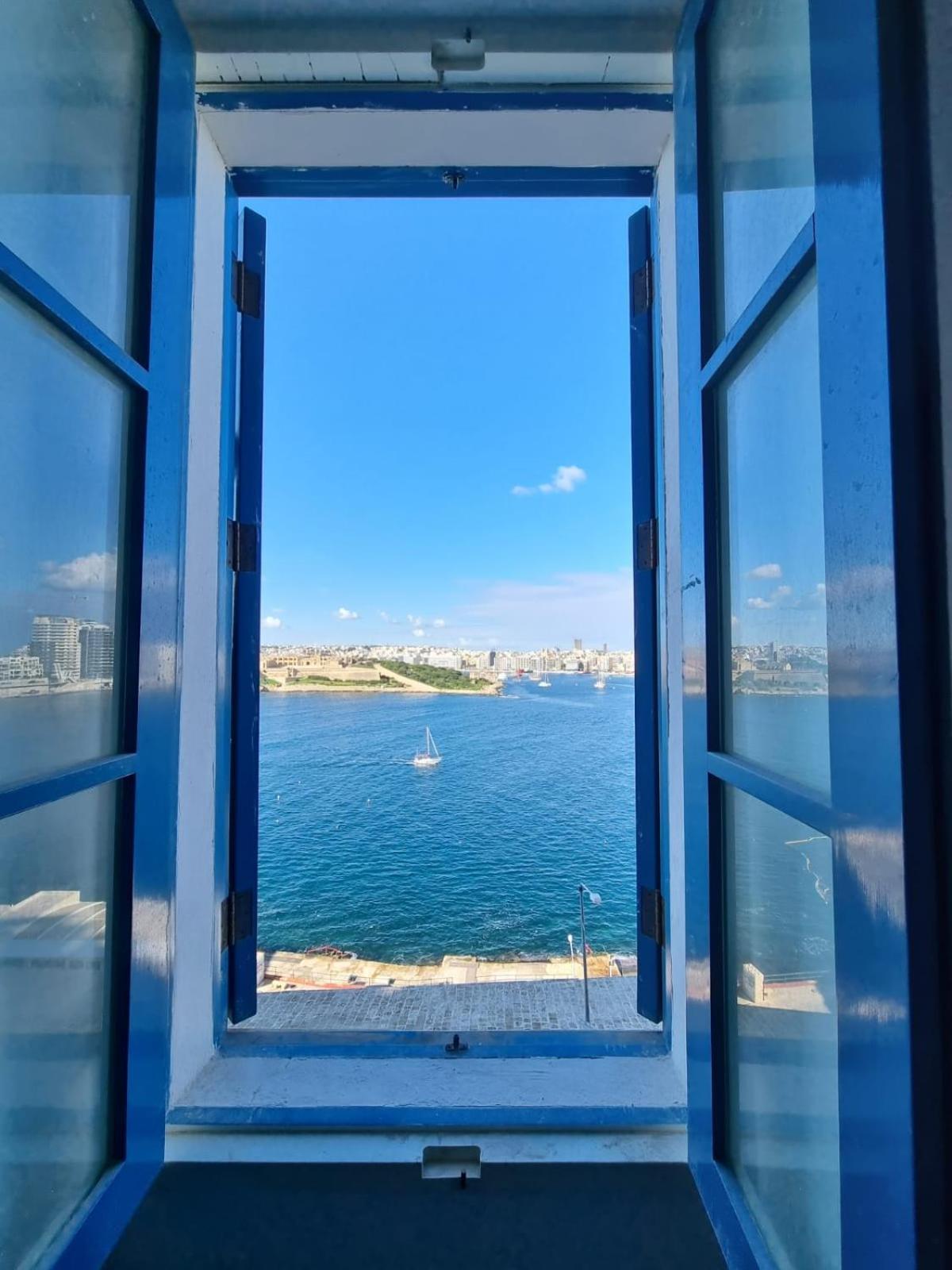 Extraordinary Views In A Holiday Home In Valletta Luaran gambar